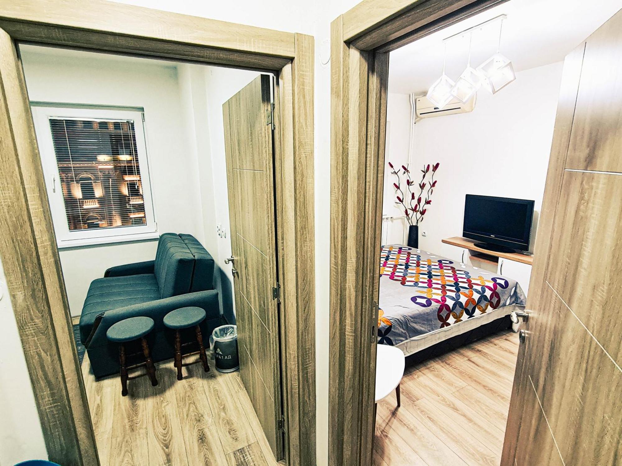 Fantazy Apartment Main Square Скопье Экстерьер фото